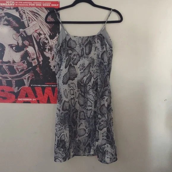 3/15 ๐ฆ Gorgeous Snakeskin Sundress - Picture 8 of 8